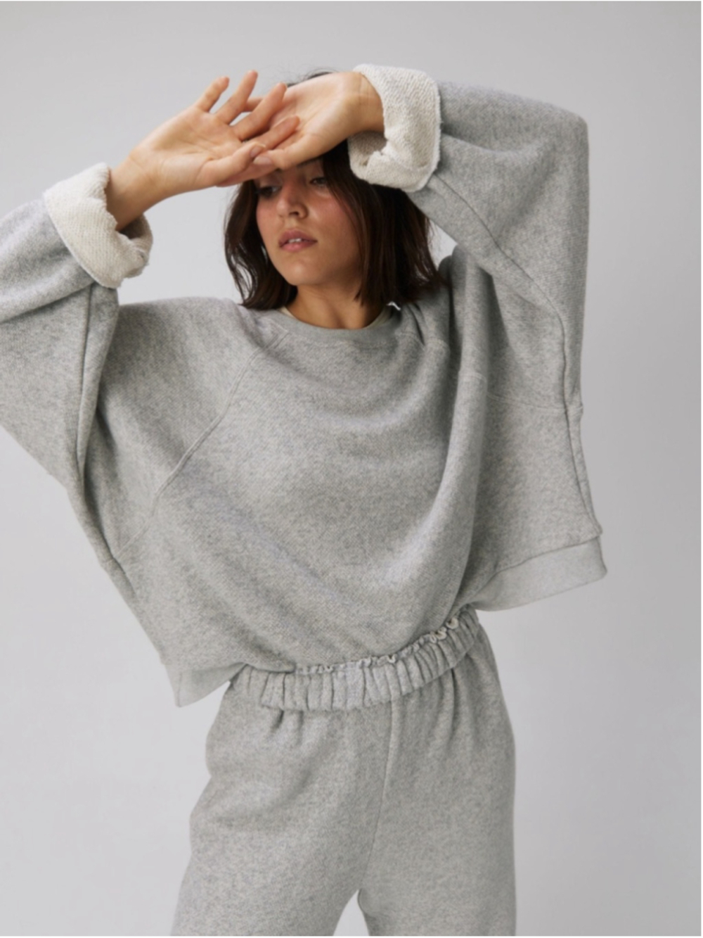 Boheme Heather Gray Crewneck Pullover Cropped Raglan Sweatshirt